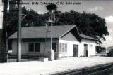 http://www.gn-npjointarchive.org/GNRHSBohi/_t/Barnesville, MN GN Depot Look SE June 1970 Bohi Photo_jpg.jpg