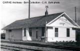 http://www.gn-npjointarchive.org/GNRHSBohi/_t/Devon, MT GN Depot Look NW July 1976 Bohi Photo_jpg.jpg