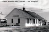 http://www.gn-npjointarchive.org/GNRHSBohi/_t/Gildford, MT GN Depot July 1976 Bohi Photo_jpg.jpg