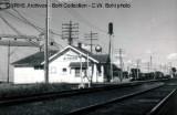 http://www.gn-npjointarchive.org/GNRHSBohi/_t/Glyndon, MN GN-NP Depot Look NE June 1970 Bohi Photo_jpg.jpg