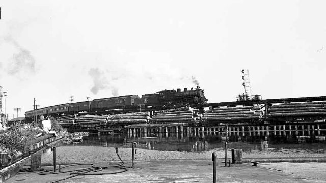 GN 1450 detouring on the NP bridge over the Seattle ship channel, account GN Bridge 4 drawbridge out of service, 1948.  Photographer unknown.