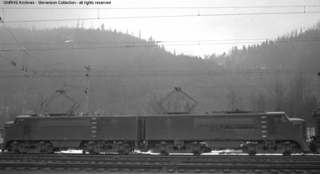 GE built two demonstrators to show the Great Northern Railway in 1952. They were sold to the Pennsylvania Railway in March 1953 and numbered 4943 and 4944.