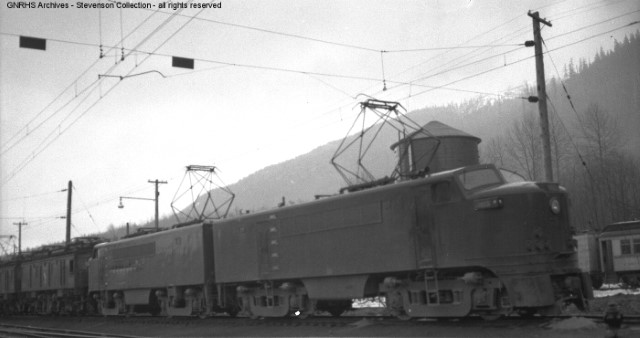 GE built two demonstrators to show the Great Northern Railway in 1952. They were sold to the Pennsylvania Railway in March 1953 and numbered 4943 and 4944.